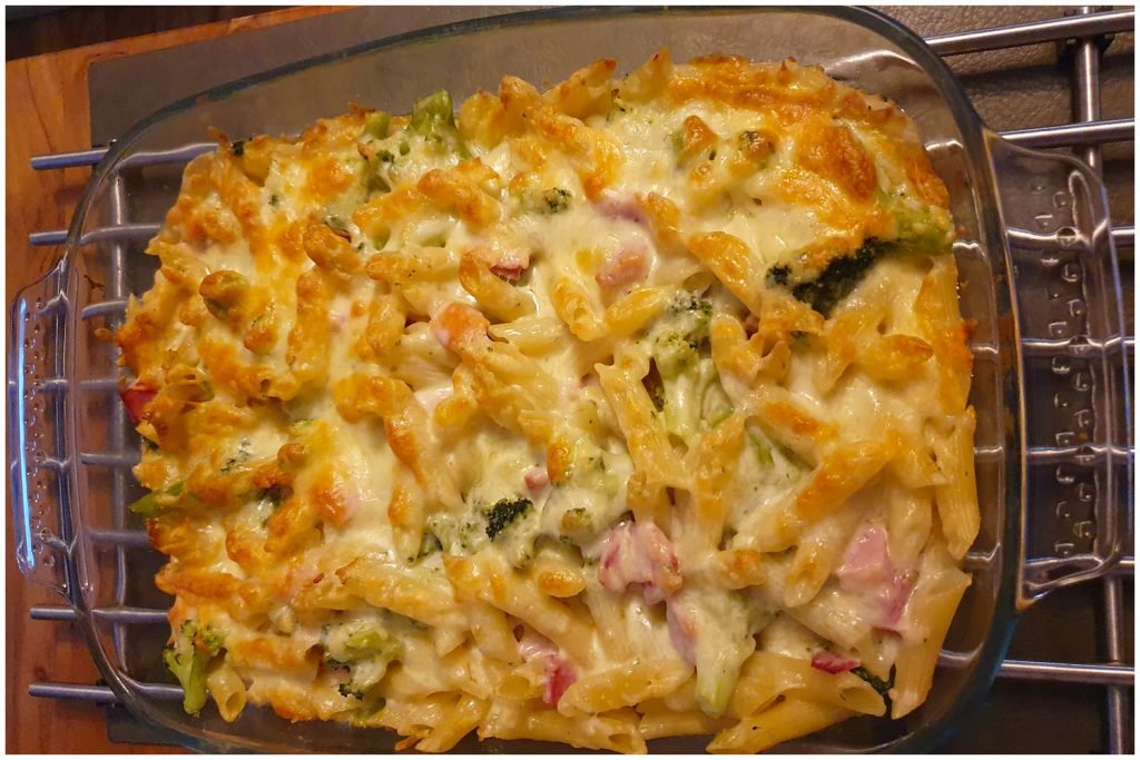 Nudelauflauf mit brokkoli Nudelauflauf mit brokkoli