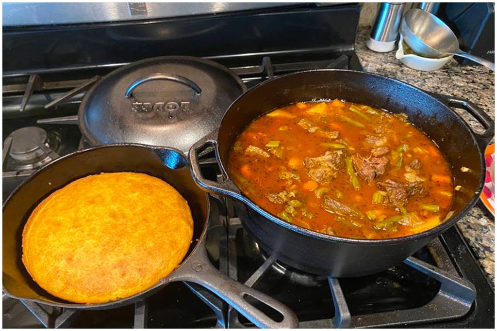 Herzhafte Gemüsesuppe mit Rindfleisch und Kartoffeln