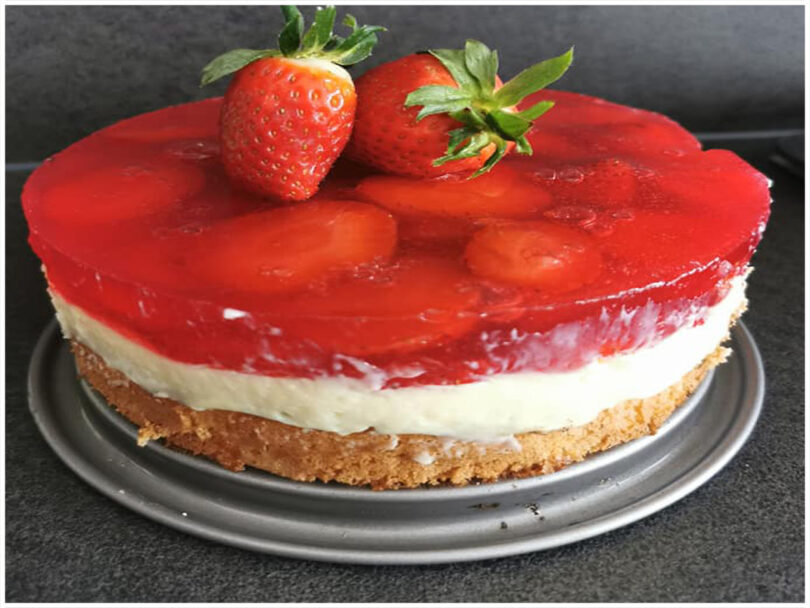 Schneller Erdbeerkuchen,Mit Biskuitboden und Vanillepudding